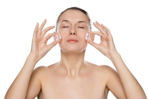 Cách trị mụn bằng đá