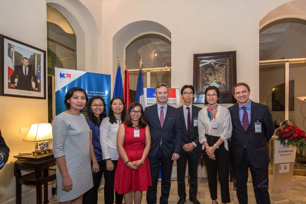 Báo giá studio chụp ảnh quay phim chụp ảnh sự kiện đẹp chất lượng