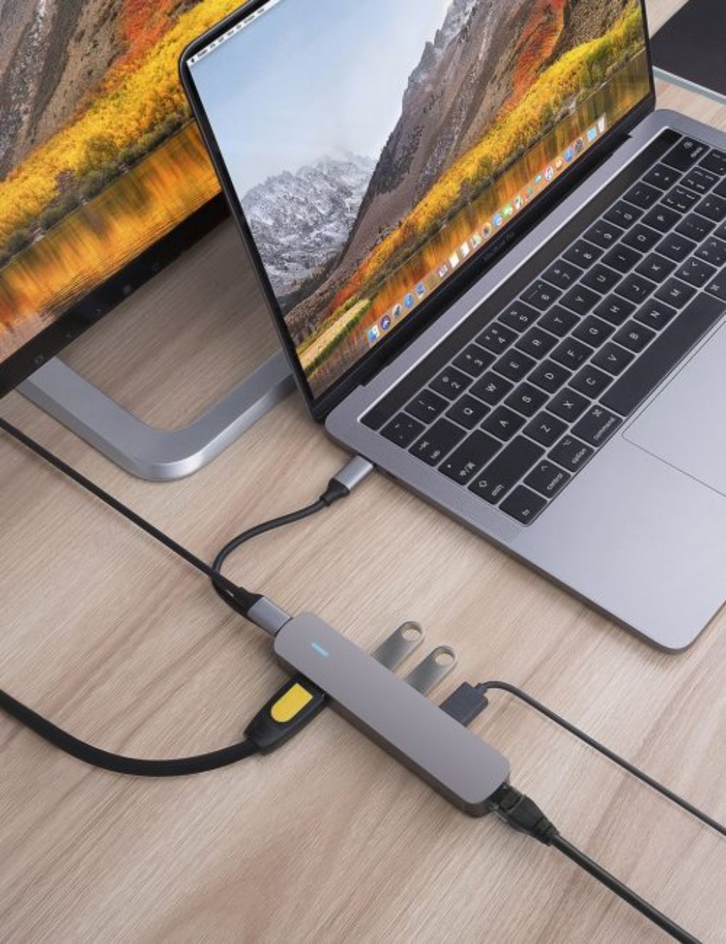 Tiệm bán phụ kiện Macbook ở TPHCM nổi tiếng chất lượng 