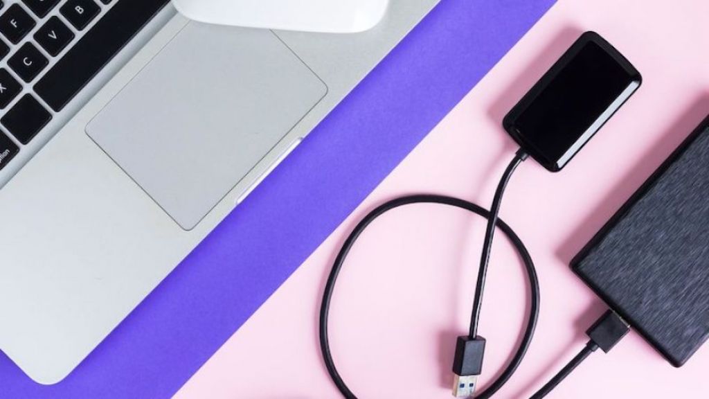 Công ty chuyên sỉ lẻ phụ kiện Macbook tại TPHCM