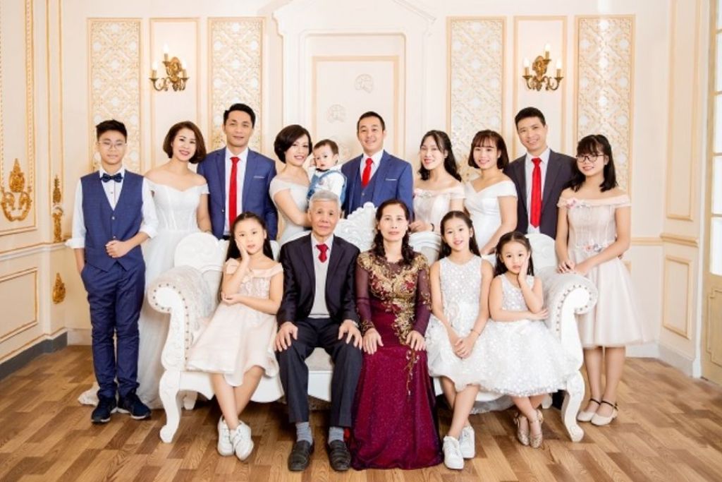 Diễm Thùy Wedding studio - Studio chụp ảnh gia đình có nhiều năm kinh nghiệm