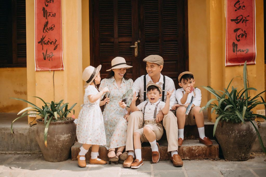 Studio Joe Nguyễn - Chụp ảnh gia đình chuyên nghiệp ở Hội An tận tâm, chuyên nghiệp