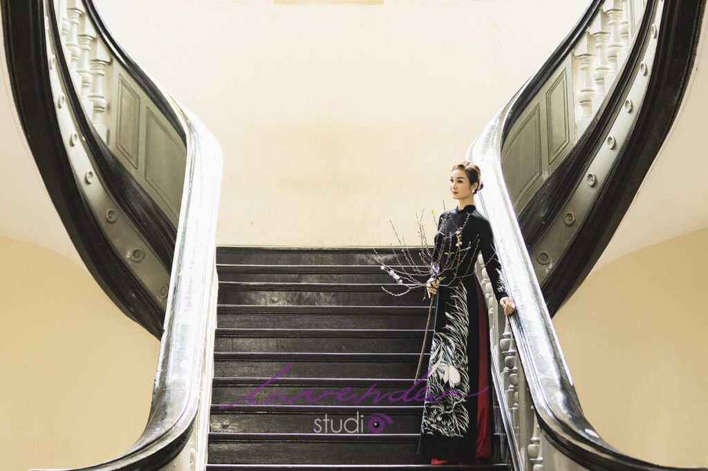 Giá thuê áo dài chụp hình hiện nay bao nhiêu Giá thuê áo dài chụp hình hiện nay bao nhiêu