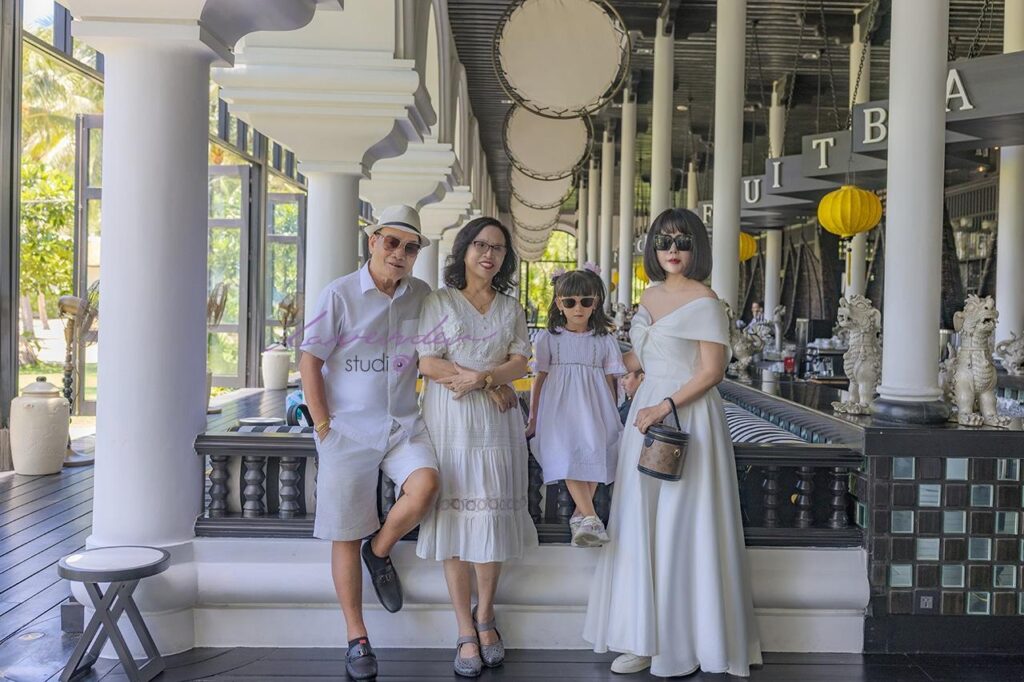 Giá dịch vụ chụp ảnh gia đình uy tín ở Intercontinental Đà Nẵng