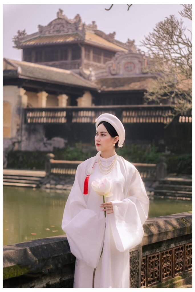 Shop cho thuê áo dài cổ phục đẹp ở Huế Shop cho thuê áo dài cổ phục đẹp ở Huế