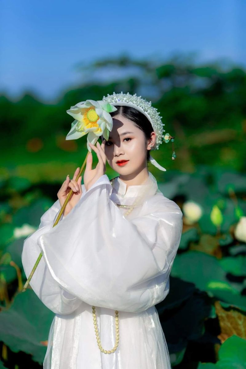 Chụp ảnh áo dài ngũ thân tại Đà Nẵng Chụp ảnh áo dài ngũ thân tại Đà Nẵng