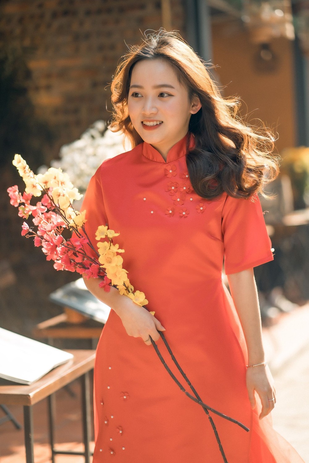 Chụp hình Tết áo dài cách tân