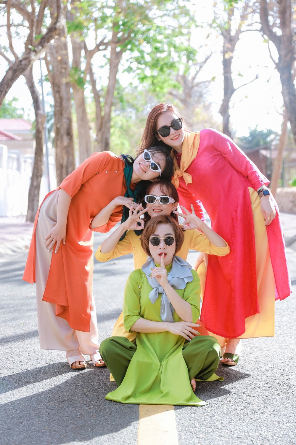 Studio chụp hình Tết giá rẻ cho sinh viên Studio chụp hình Tết giá rẻ cho sinh viên