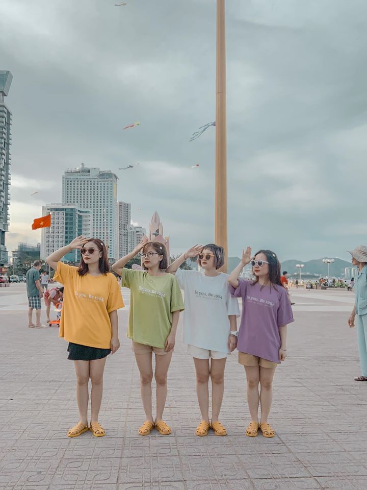 "Sáng tạo" với 10 cách chụp ảnh nhóm lầy lội cho 4 người