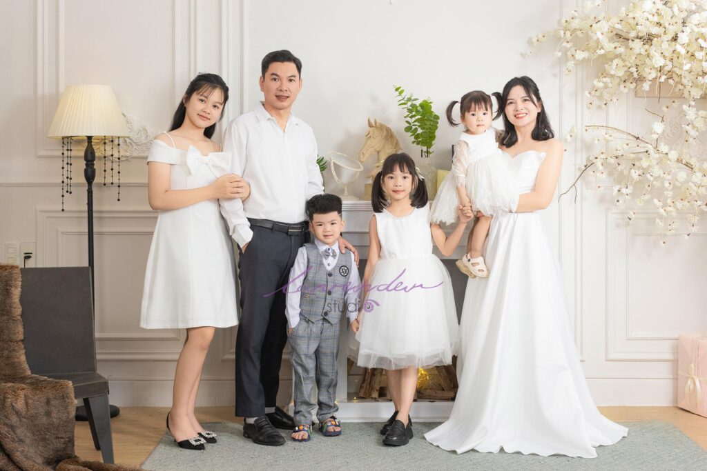 Bật mí dịch vụ chụp ảnh ở nhà cùng gia đình tại Việt Nam