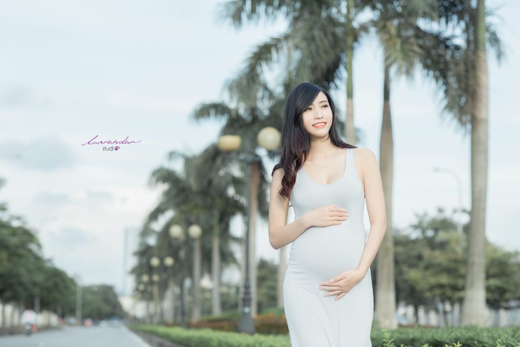 Chia sẻ cách chụp ảnh bầu tại nhà đẹp của Lavenderstudio Chia sẻ cách chụp ảnh bầu tại nhà đẹp của Lavenderstudio