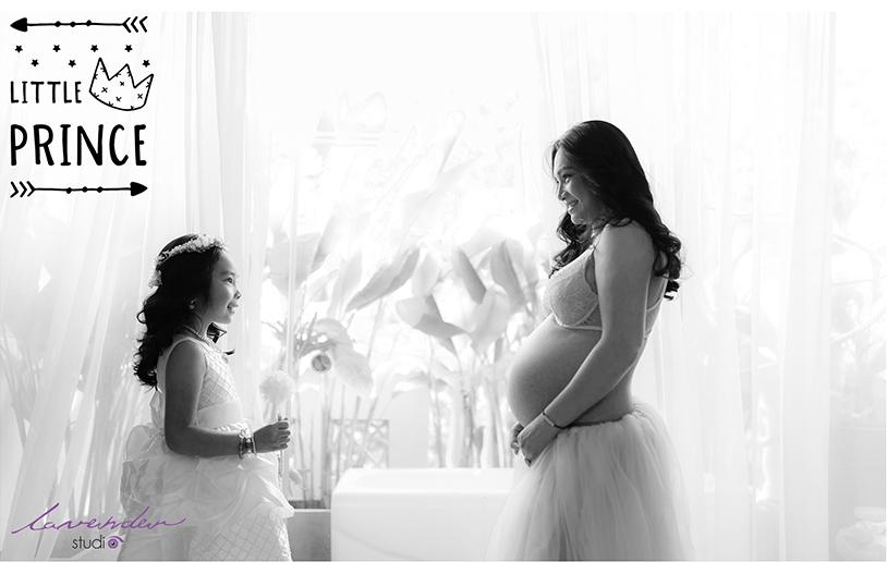 Concept chụp ảnh bầu cùng mẹ và con gái tại nhà Concept chụp ảnh bầu cùng mẹ và con gái tại nhà