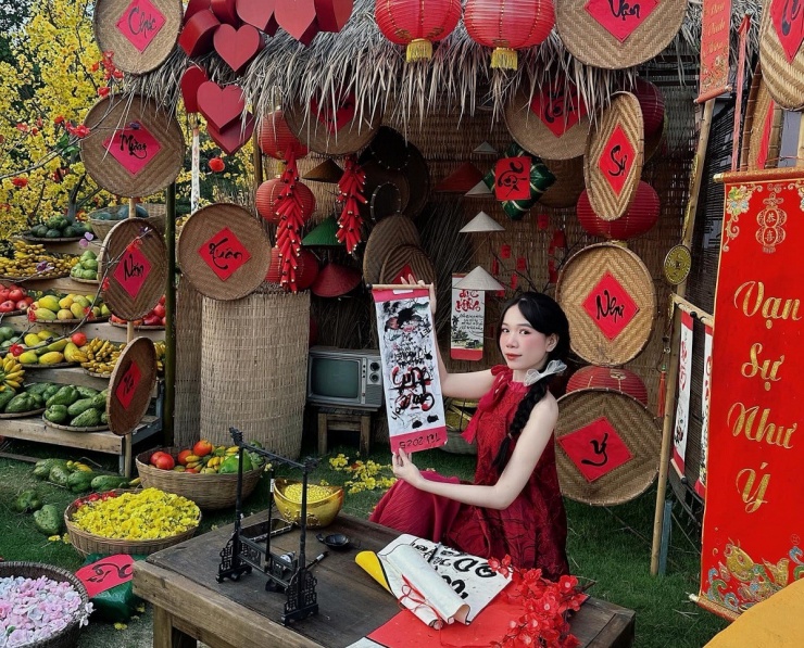 Check in HCM: Địa điểm tuyệt vời chụp hình Tết siêu đẹp Xuân Ất Tỵ Check in HCM: Địa điểm tuyệt vời chụp hình Tết siêu đẹp Xuân Ất Tỵ