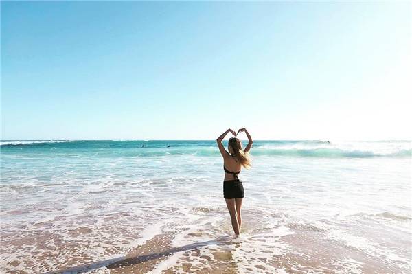 Chia sẻ cách tạo dáng chụp ảnh du lịch ấn tượng, mới lạ Chia sẻ cách tạo dáng chụp ảnh du lịch ấn tượng, mới lạ