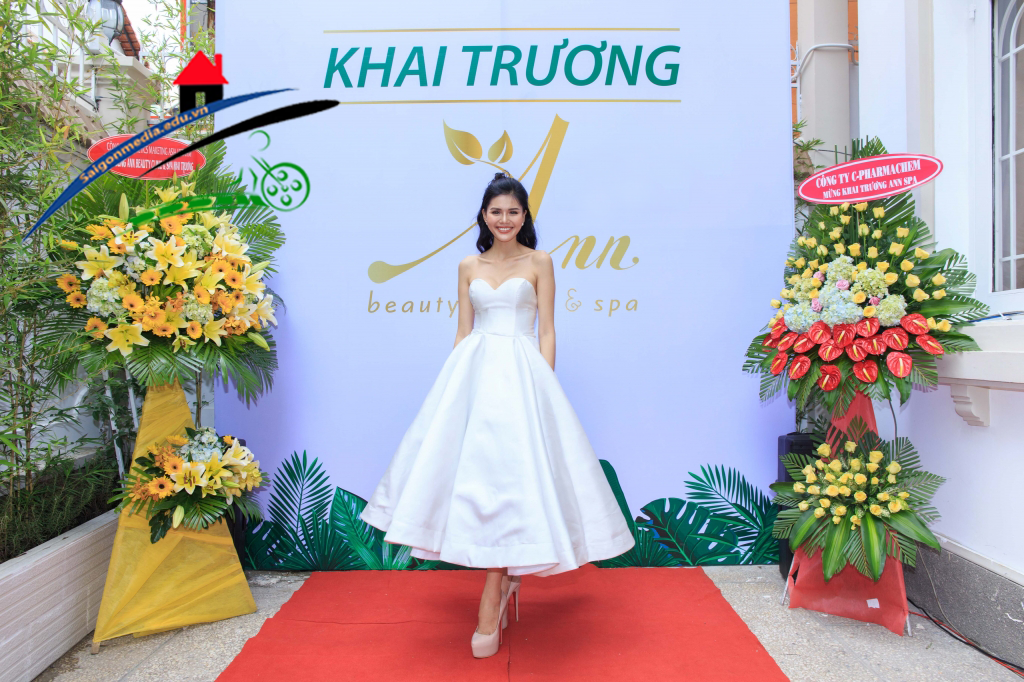 Review 10 dịch vụ chụp ảnh khai trương uy tín tại Hà Nội