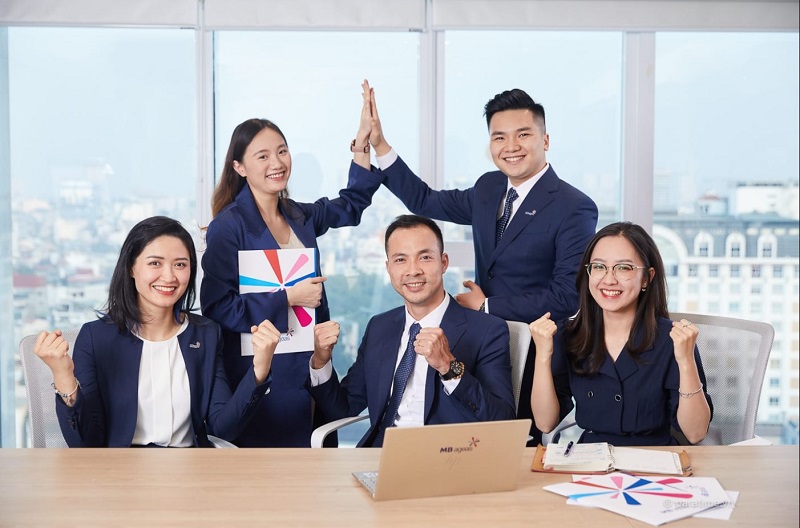 10 dịch vụ chụp ảnh công ty tại Huế đẹp và chất lượng