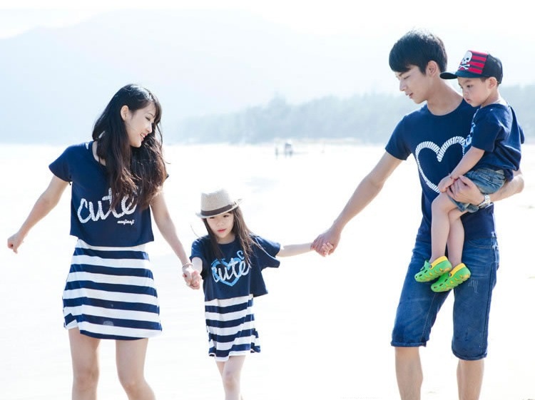 Tìm hiểu concept chụp hình đồng phục gia đình mang nhiều ý nghĩa Tìm hiểu concept chụp hình đồng phục gia đình mang nhiều ý nghĩa