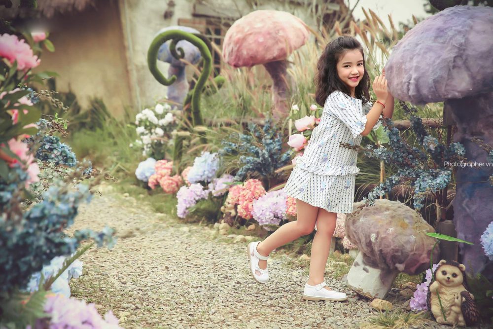 concept chụp hình cho bé gái siêu dễ thương