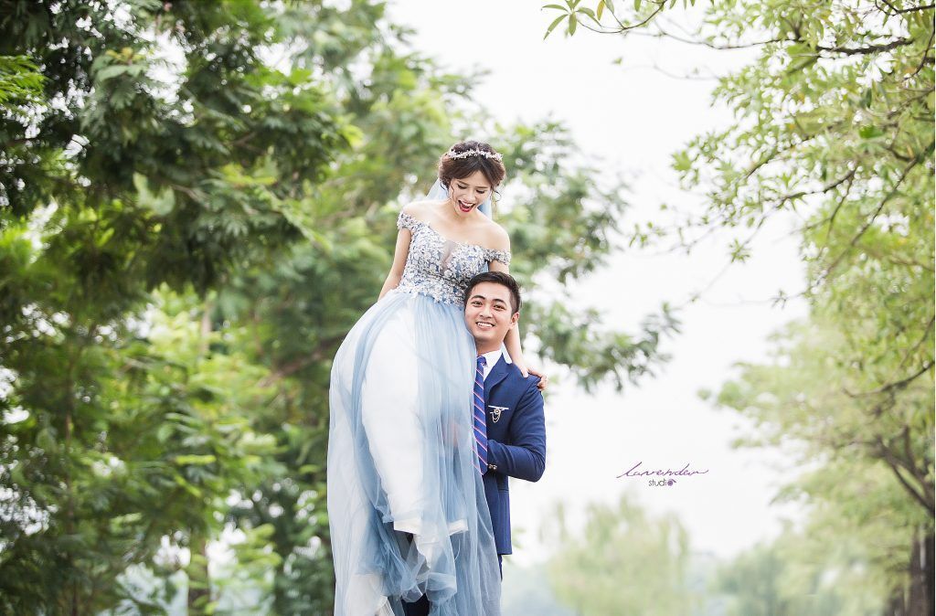 Giá chụp ảnh cưới ngoại cảnh tại Đà Nẵng năm 2025