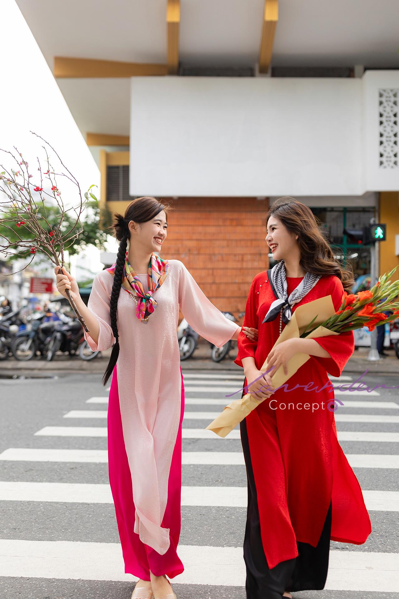 Chụp ảnh áo dài đỏ ấn tượng trong văn hóa Việt Nam