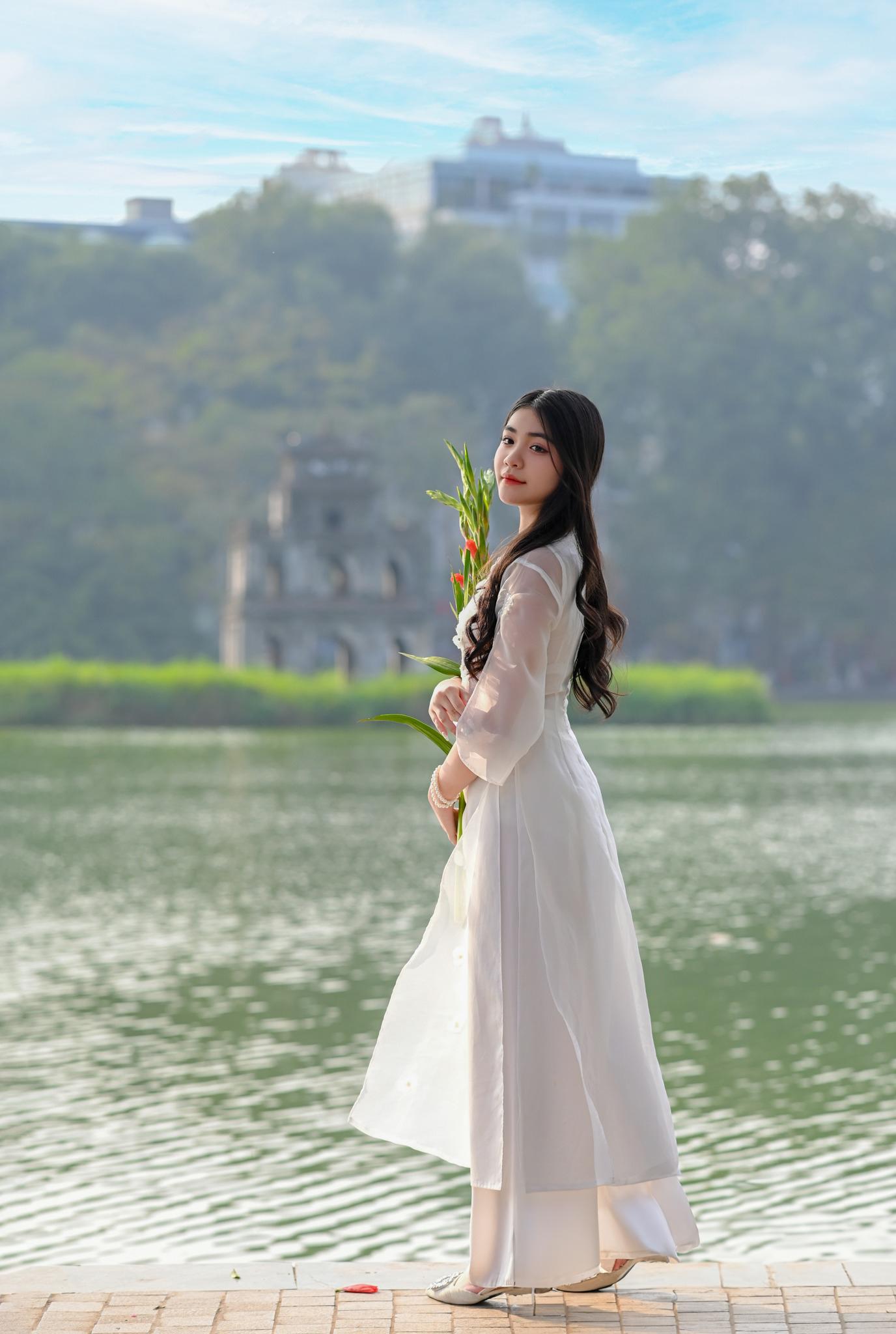 Cách tạo kiểu tóc cho chụp hình áo dài siêu ấn tượng