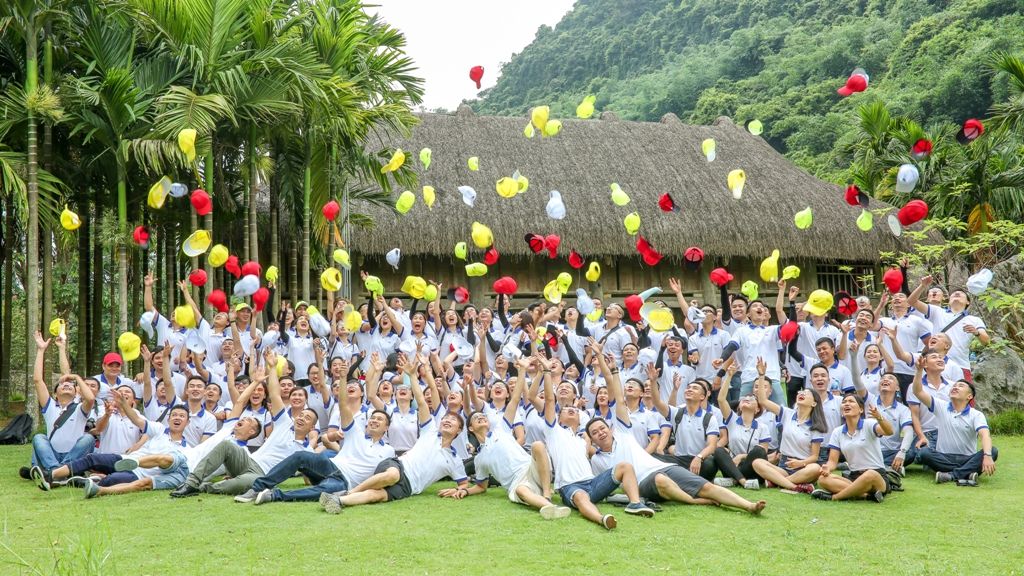 Chọn dịch vụ chụp hình team building uy tín tại TP.HCM rất quan trọng