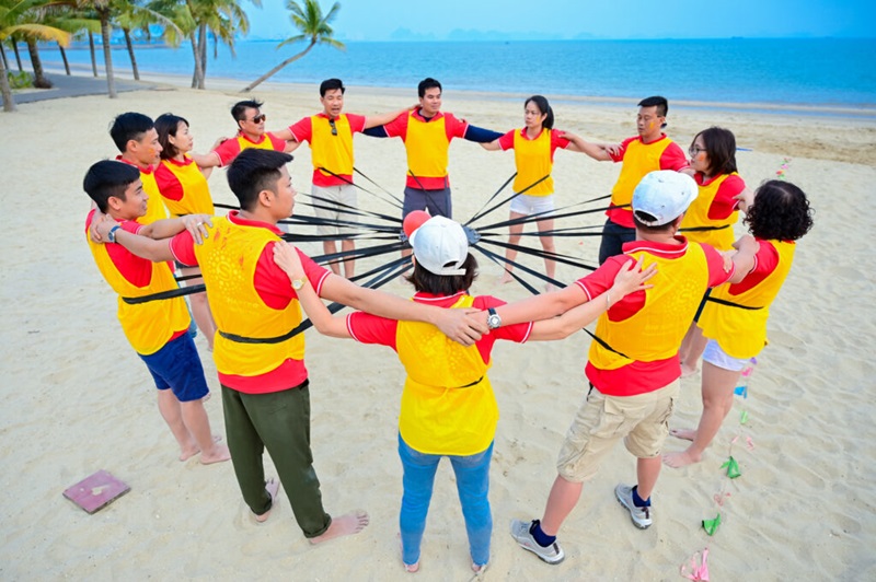 Chọn dịch vụ chụp hình team building uy tín tại TP.HCM rất quan trọng