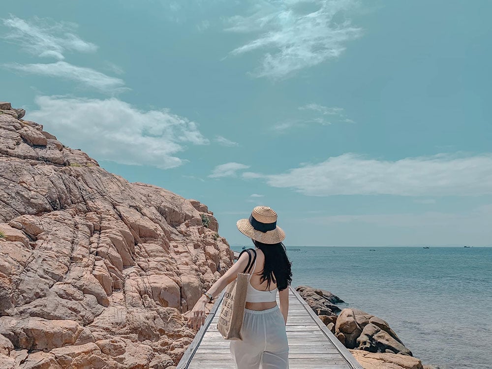 Chụp ảnh bãi biển nghệ thuật ấn tượng và mới lạ