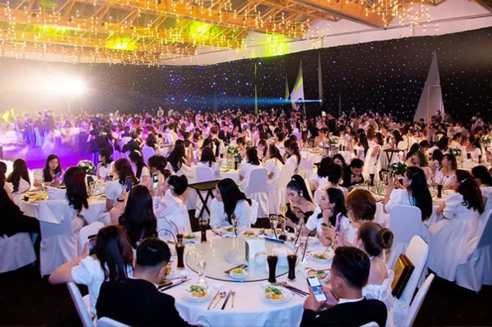 Doanh Nghiệp Đà Nẵng Tăng Nhu Cầu Chụp Ảnh Year End Party Cuối Năm