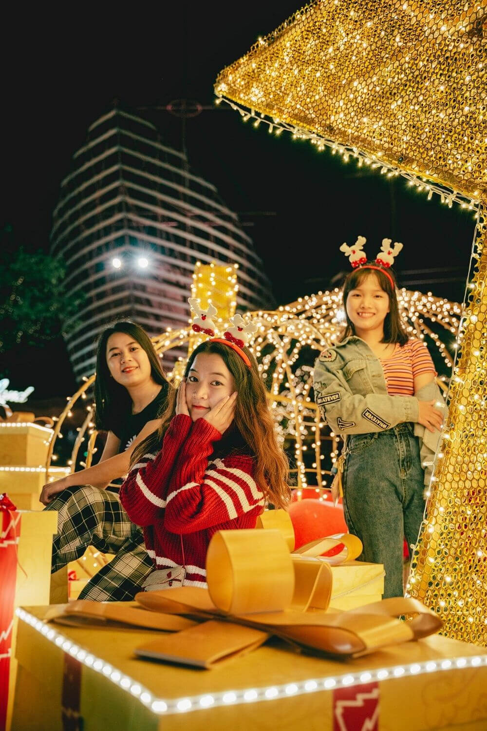 Top địa điểm chụp ảnh Giáng sinh đẹp nhất Hội An – lung linh phố cổ