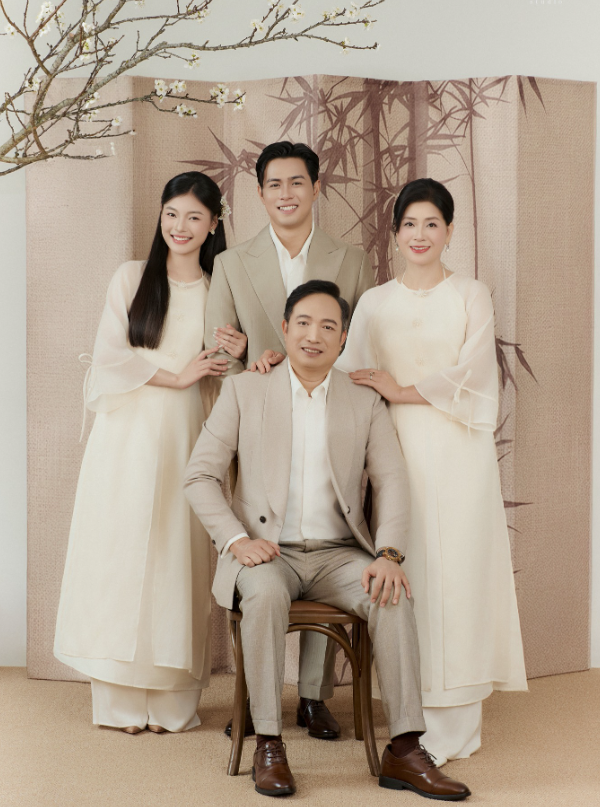 Chụp ảnh áo dài gia đình Tết 2026: Xu hướng lưu giữ khoảnh khắc đoàn viên