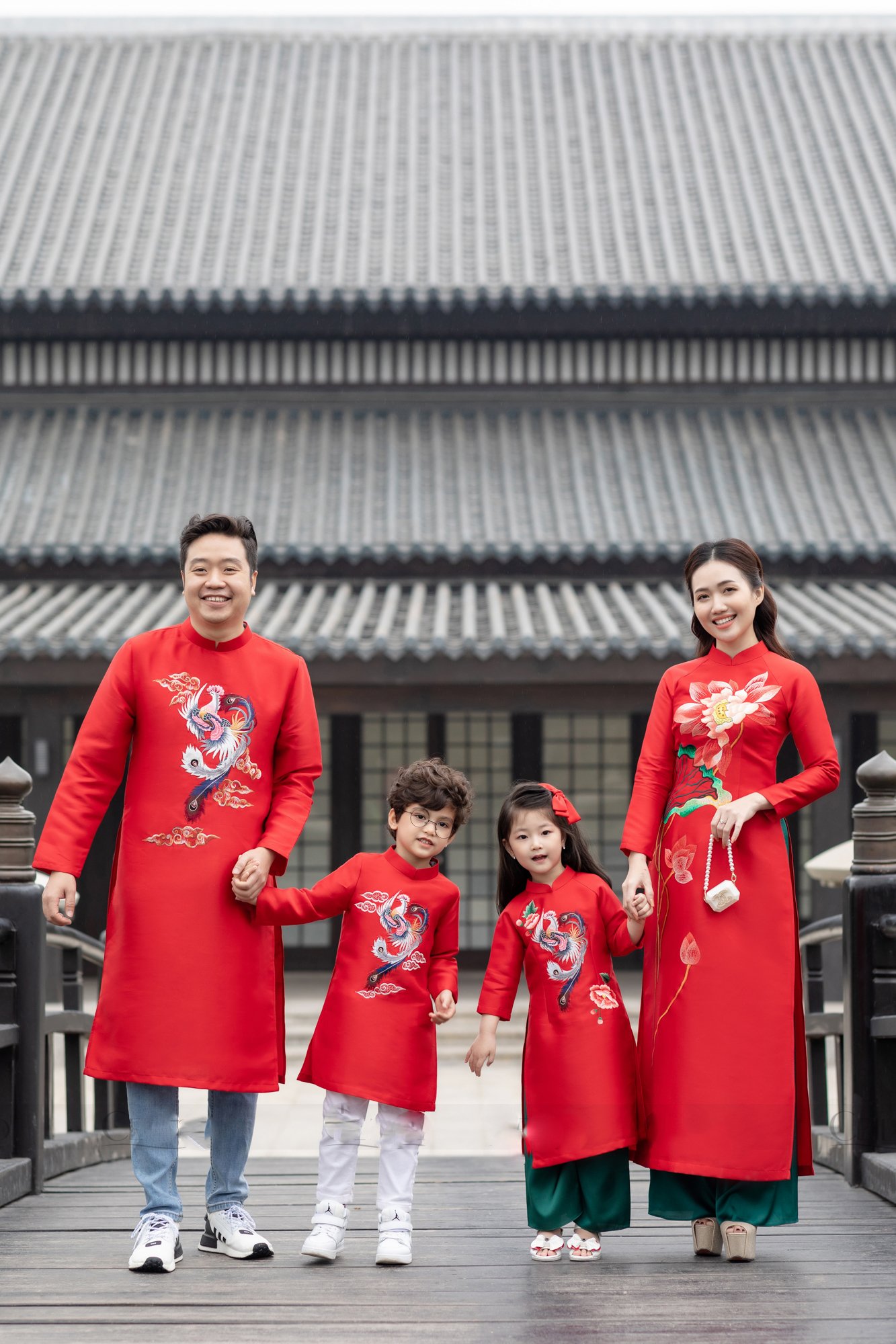 Chụp ảnh áo dài gia đình Tết 2026: Xu hướng lưu giữ khoảnh khắc đoàn viên