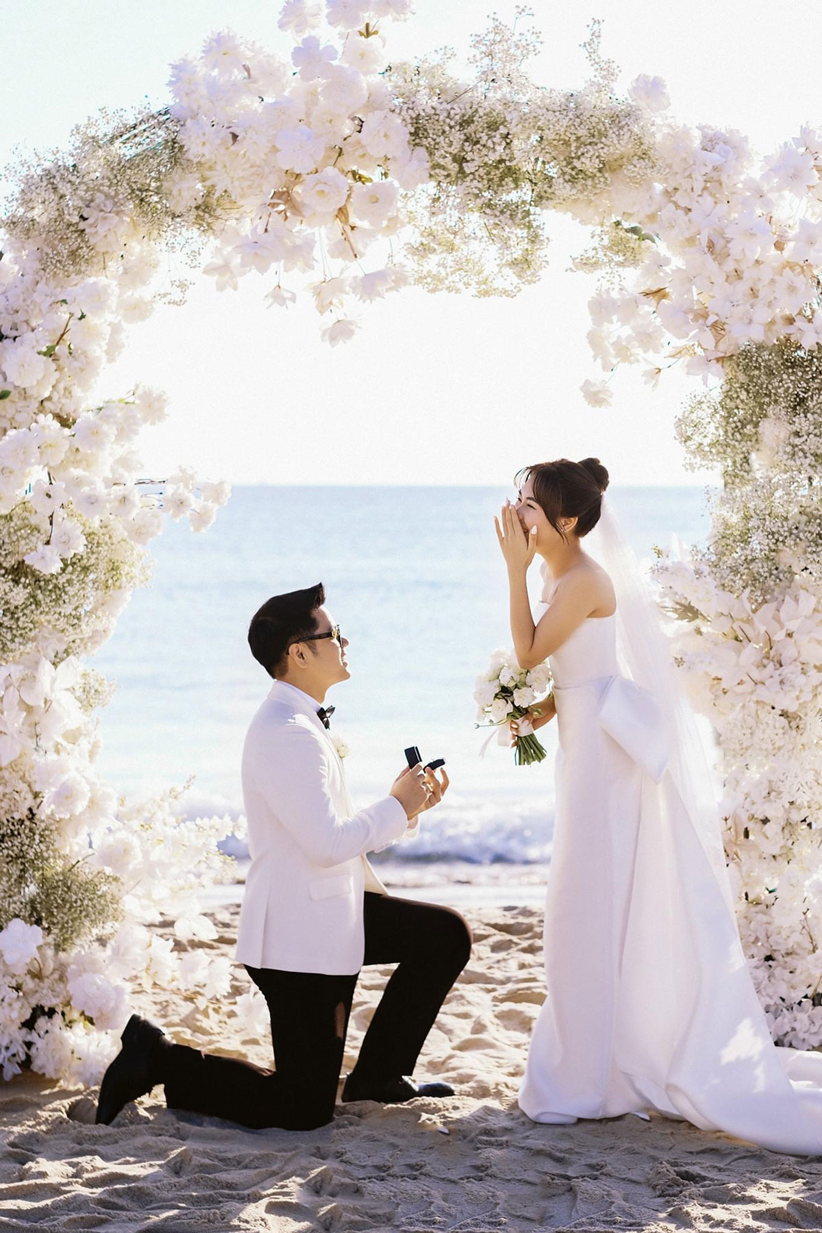 Tips tạo dáng khi cầu hôn để có ảnh đẹp tự nhiên