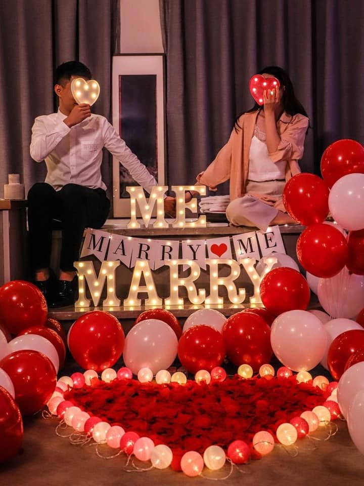 Kinh nghiệm chọn không gian trang trí cầu hôn tại nhà 2026 Kinh nghiệm chọn không gian trang trí cầu hôn tại nhà 2026