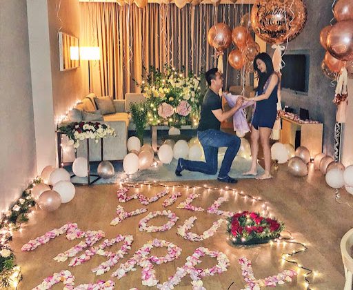 Kinh nghiệm chọn không gian trang trí cầu hôn tại nhà 2026 Kinh nghiệm chọn không gian trang trí cầu hôn tại nhà 2026