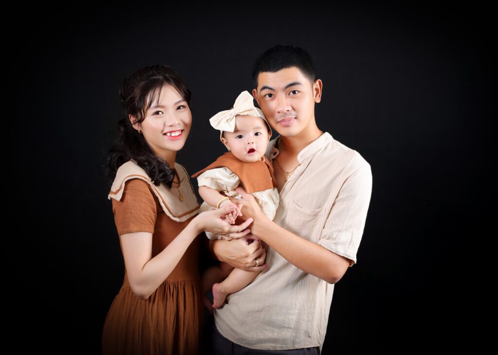 10+ Studio chụp gia đình 3 người đẹp và uy tín tại Sài Gòn (7)