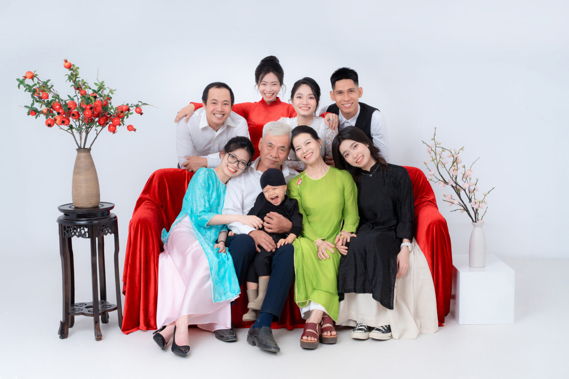 Chụp ảnh áo dài gia đình ngày đoàn viên (2)