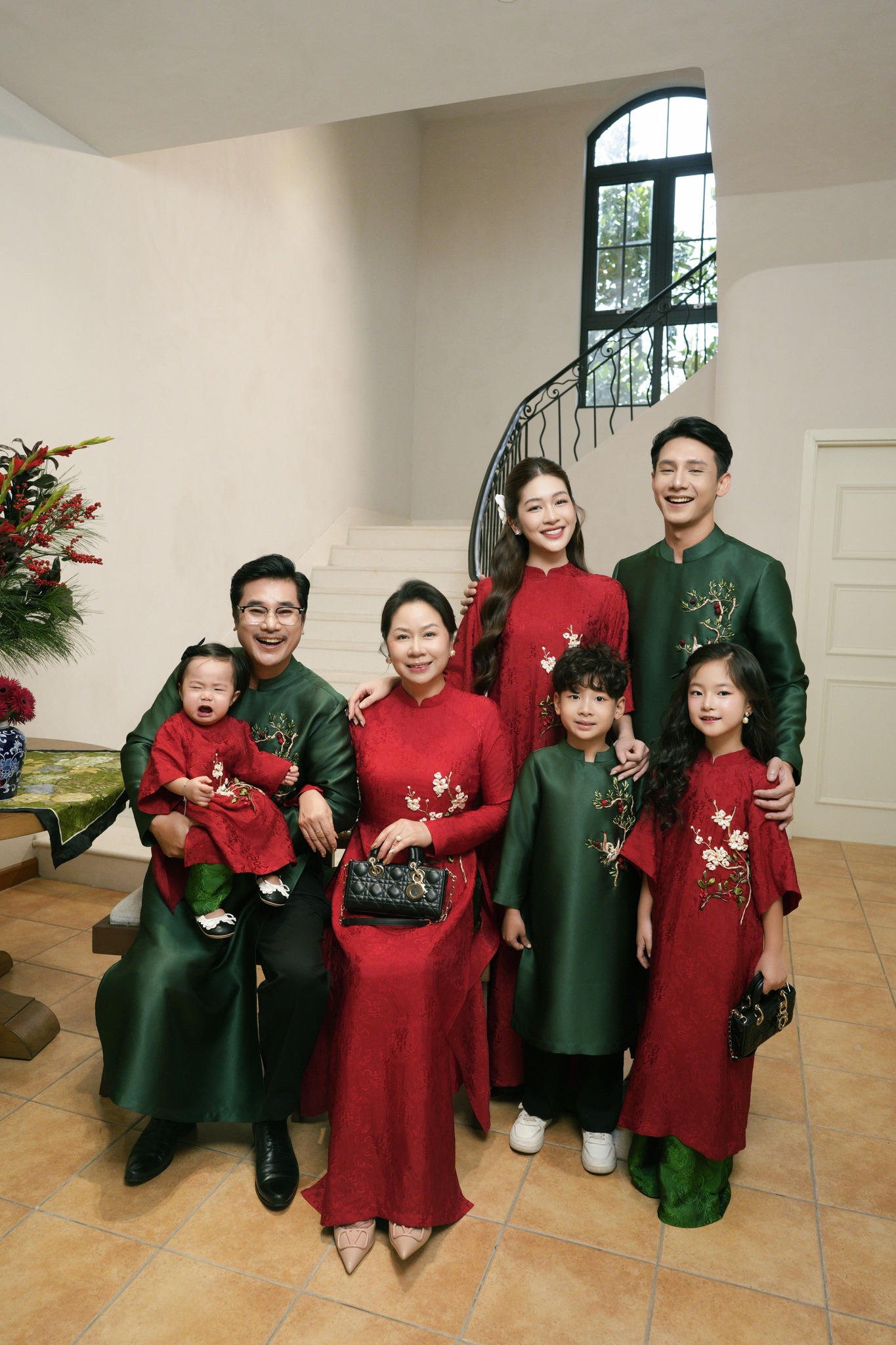 Chụp ảnh áo dài gia đình ngày đoàn viên (3)