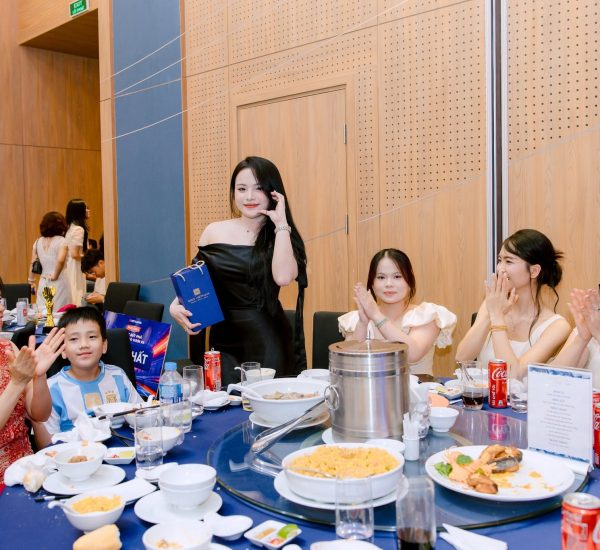 Lợi ích cốt lõi của việc đầu tư chụp hình sự kiện chuyên nghiệp