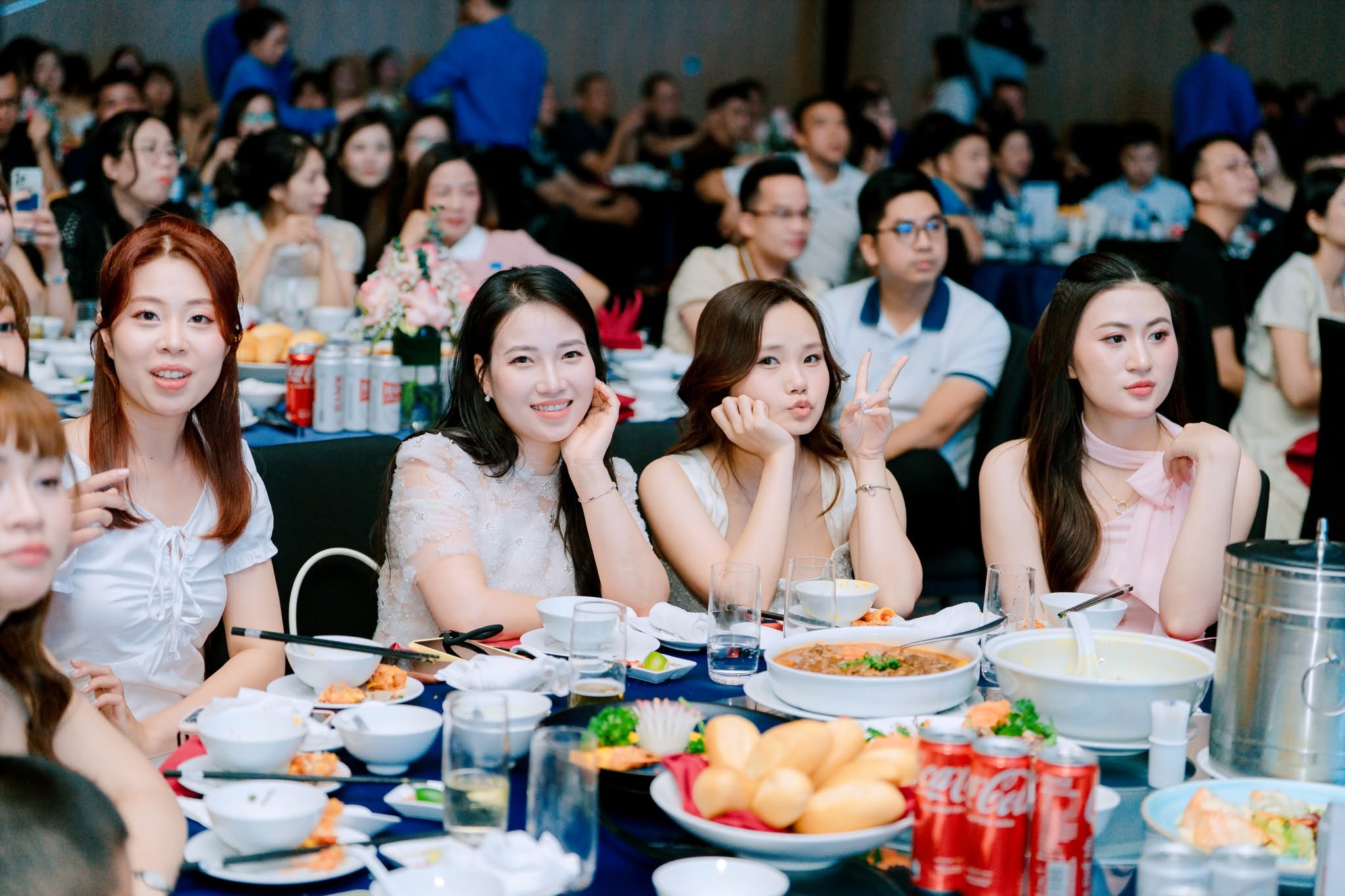 Lợi ích cốt lõi của việc đầu tư chụp hình sự kiện chuyên nghiệp