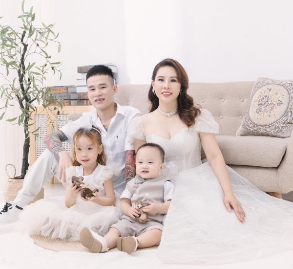 Studio Chụp Ảnh Gia Đình Đẹp Tại Hà Nội (2)